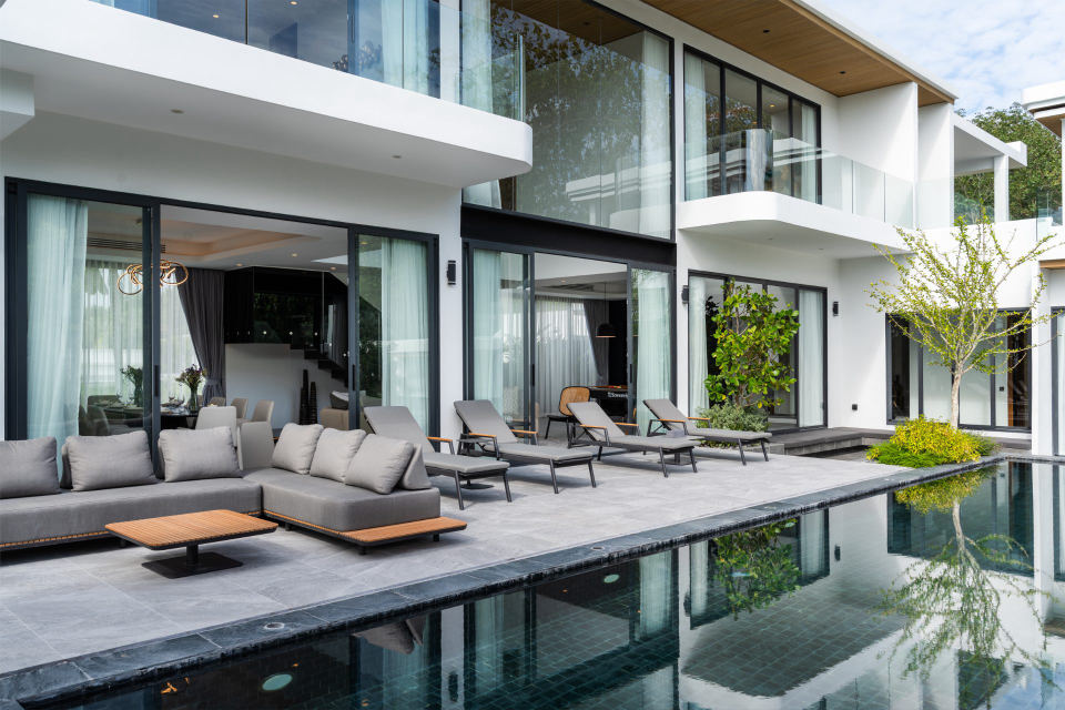 New Villa — 1 / 27