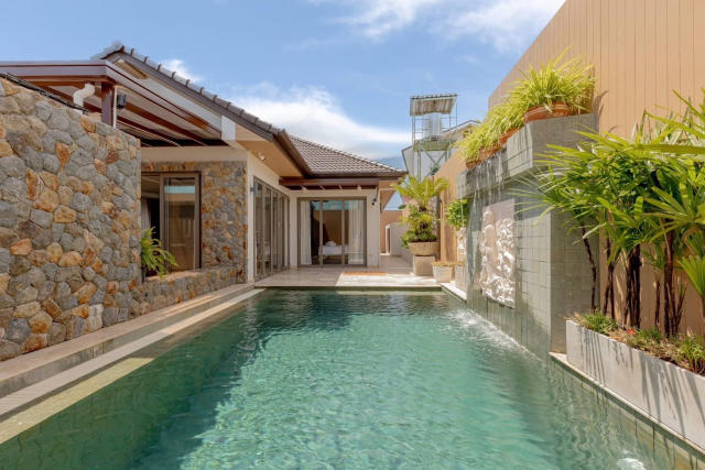 Luxury Pool Villa