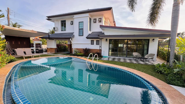 Pool Villa