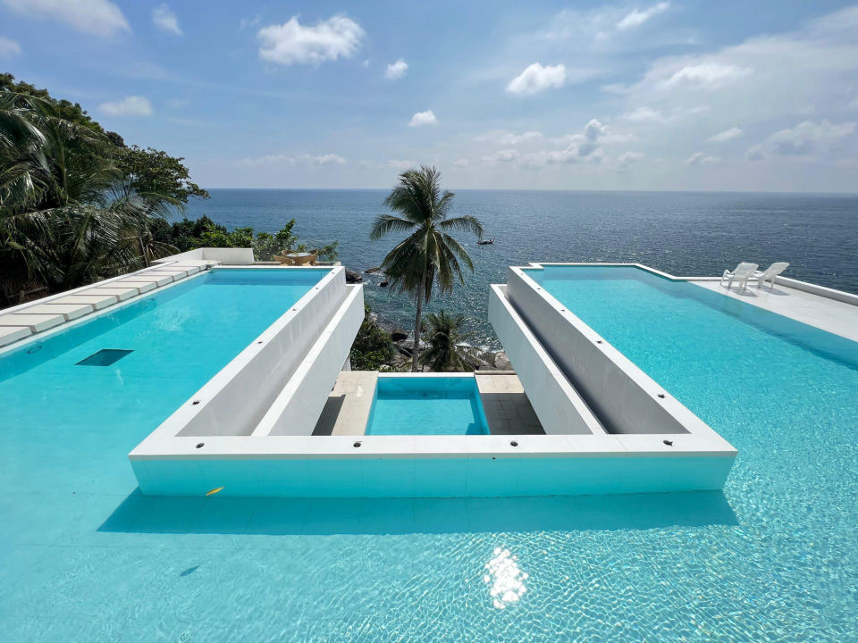 Oceanfront 8 Bedroom Private Pool Villa — 1 / 27