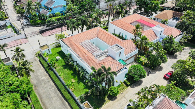 Pool Villa