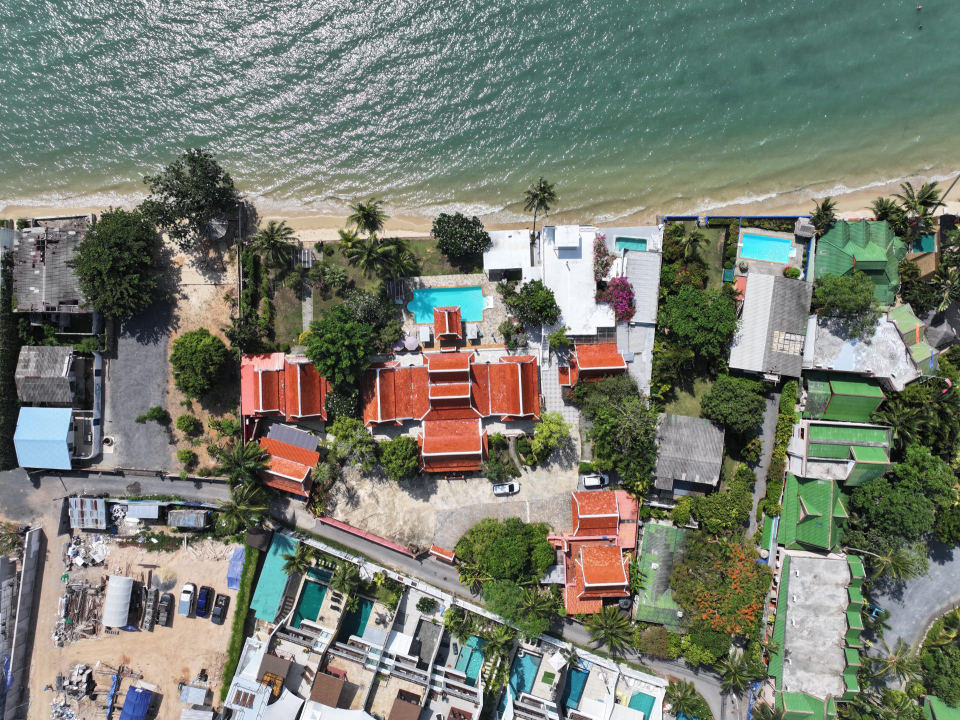 Thai Style Resort — 1 / 19