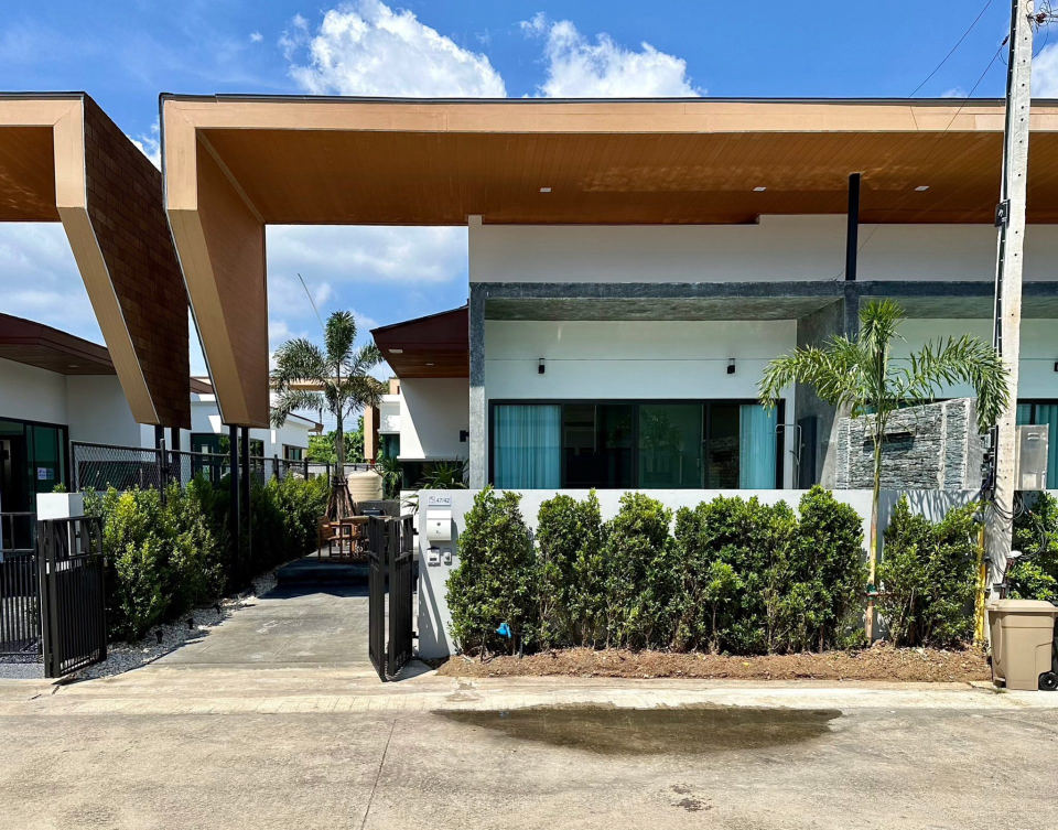 Pool Villa — 1 / 15