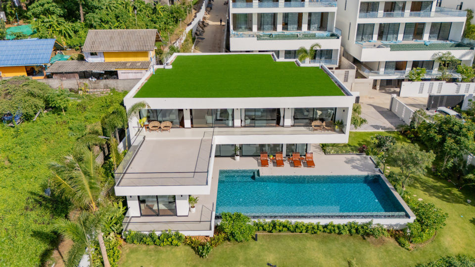 Pool Villa — 1 / 30